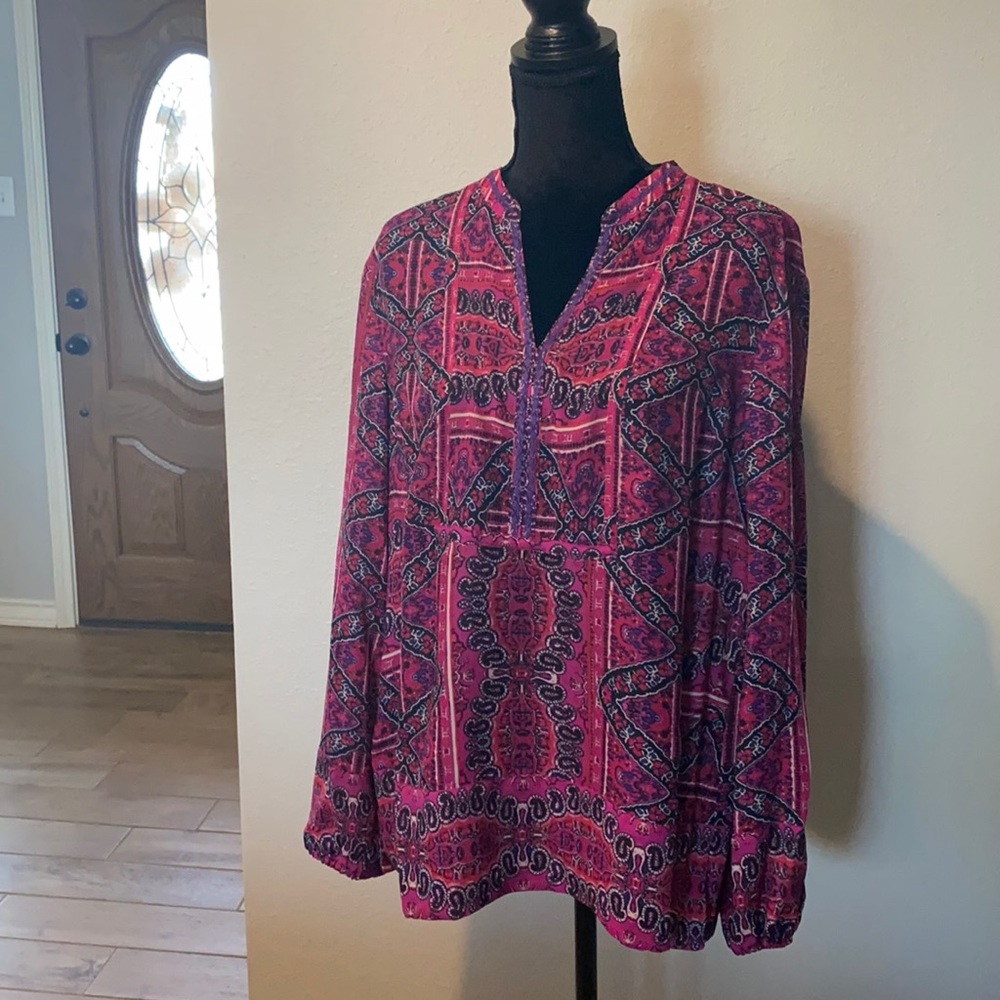 Women’s blouse